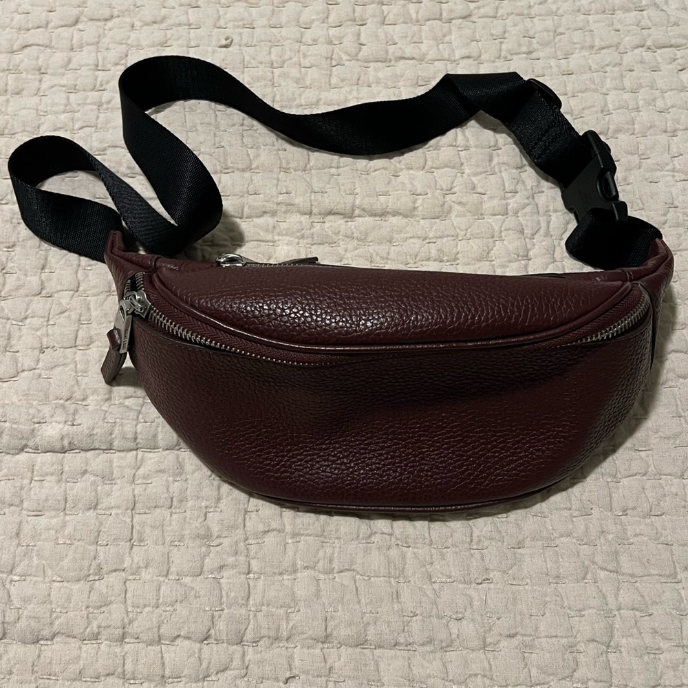 Treasure and Bond Sling Bag/Fanny Pack